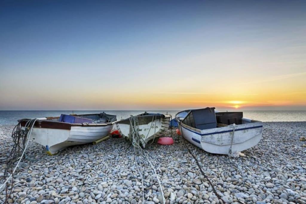 Luxurious Beach House Chesil Beach. Sleeps 6 Castletown  Luaran gambar